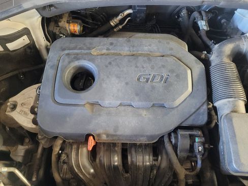 Used 2019 Hyundai Santa Fe SE image 30