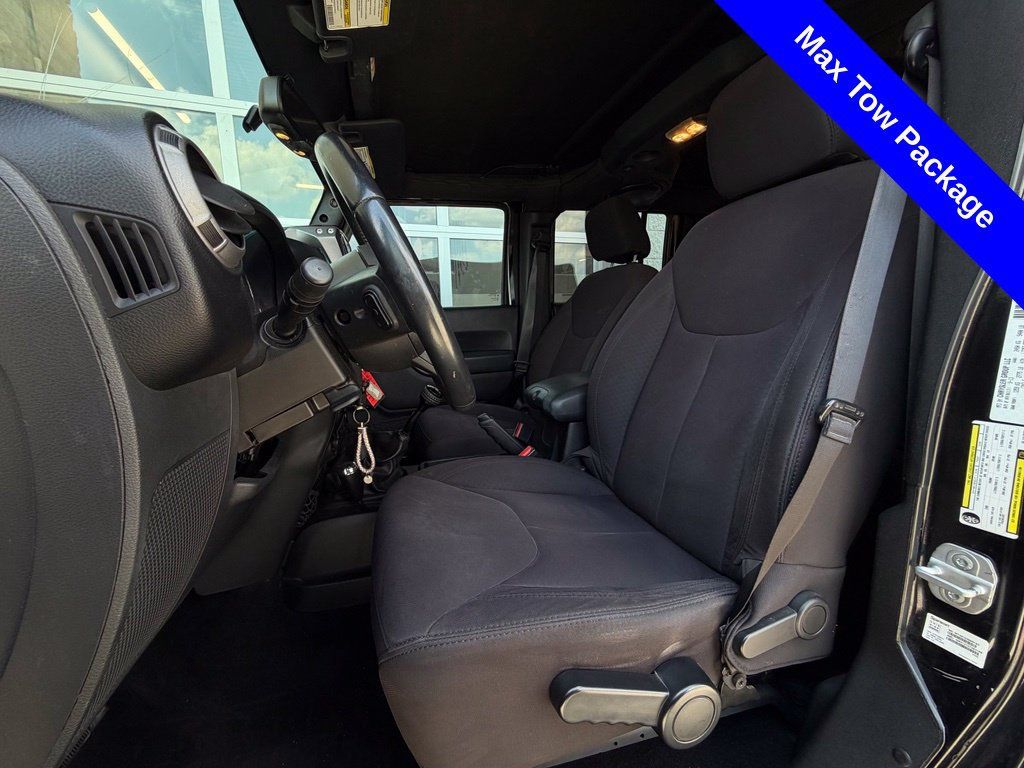 Used 2014 Jeep Wrangler Unlimited Sport w/ Quick Order Package 23S AWD/4WD image 7
