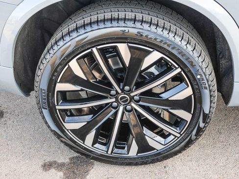 New 2026 Volvo XC90 T8 Plus w/ Protection Package AWD/4WD image 13