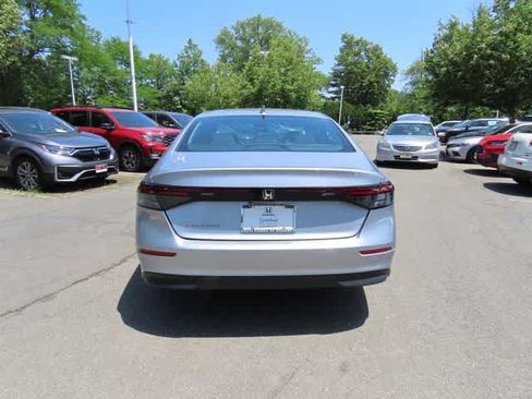 Used 2023 Honda Accord LX image 5