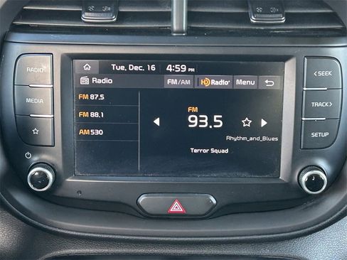 Used 2023 Kia Soul LX image 14