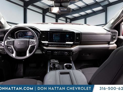 Used 2022 Chevrolet Silverado 1500 RST w/ Convenience Package II AWD/4WD image 5