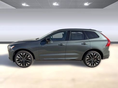 New 2026 Volvo XC60 B5 Ultra w/ Climate Package AWD/4WD image 2