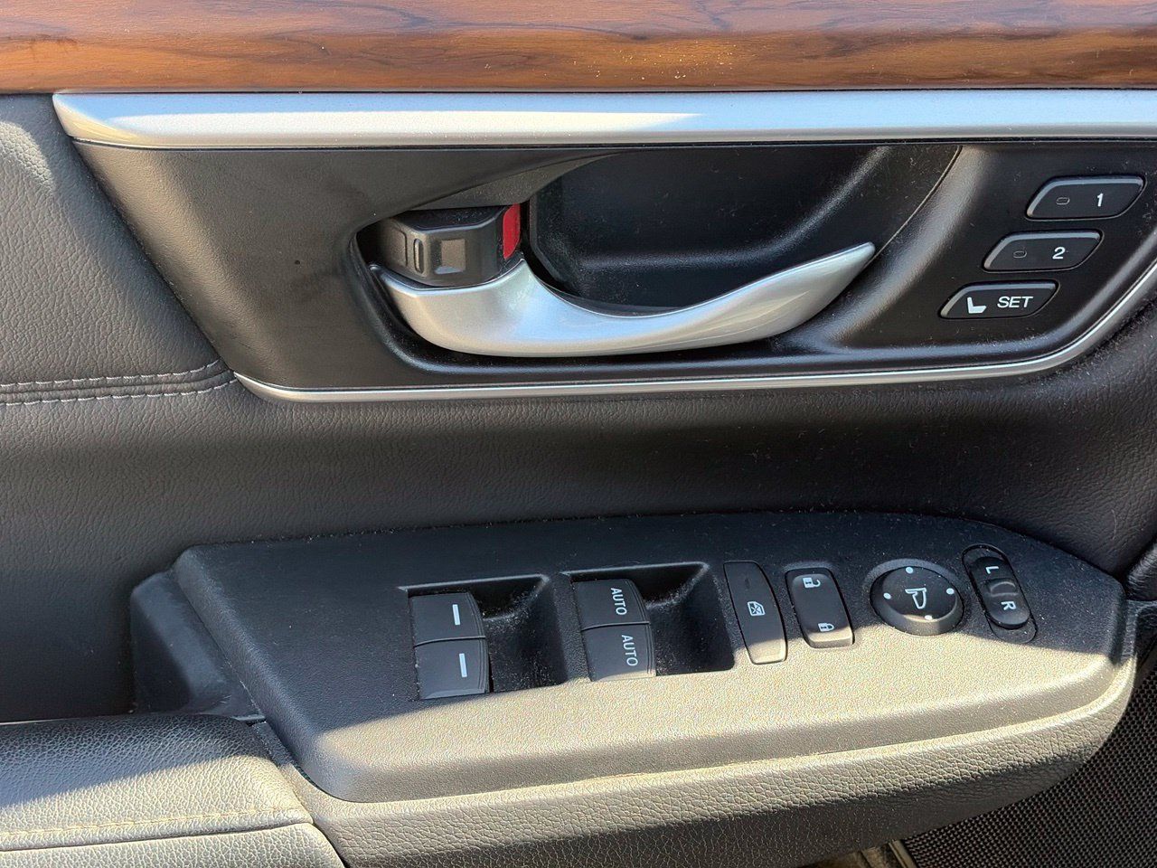 Used 2022 Honda CR-V EX-L image 8
