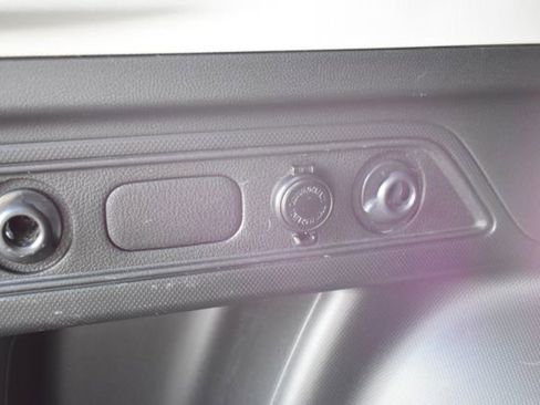 Used 2019 Subaru Forester Limited image 43