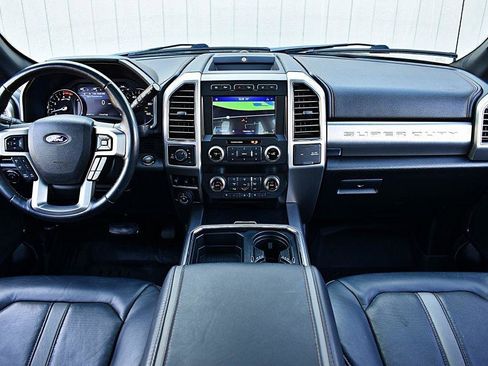 Used 2020 Ford F250 Platinum w/ FX4 Off-Road Package AWD/4WD image 25