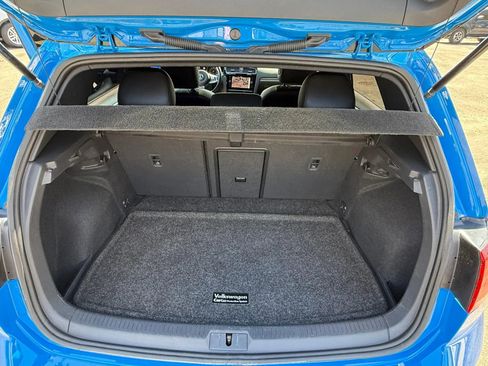 Used 2021 Volkswagen GTI SE image 30