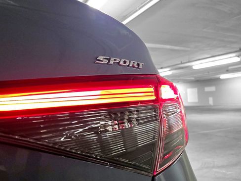 Used 2022 Honda Civic Sport image 11