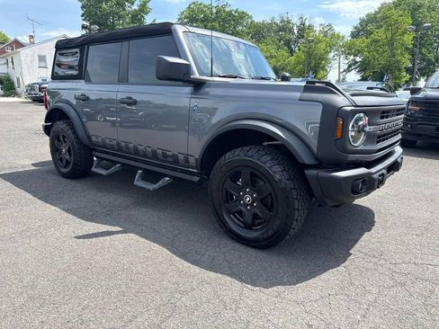 Certified 2023 Ford Bronco Black Diamond AWD/4WD image 3
