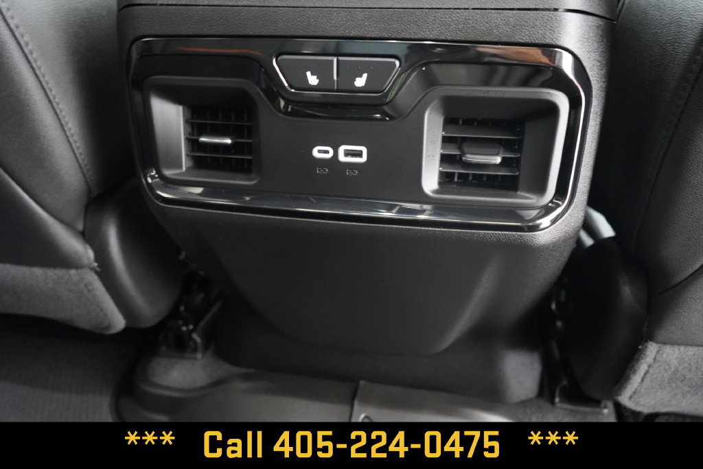 Used 2024 GMC Sierra 2500 AT4 w/ AT4 Preferred Package AWD/4WD image 30