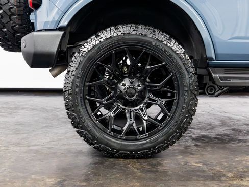 Used 2025 Ford Bronco Outer Banks AWD/4WD image 25