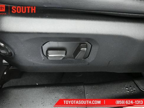 Used 2024 Jeep Wrangler High Altitude AWD/4WD image 22