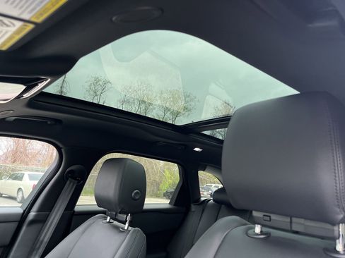 New 2026 Land Rover Range Rover Velar Dynamic SE image 13