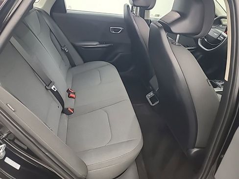 Used 2025 Kia K4 FWD image 16