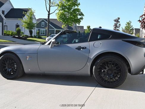 Used 2009 Pontiac Solstice GXP w/ Premium Package RWD image 6