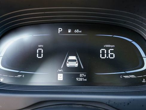 Certified 2024 Hyundai Venue Limited image 26