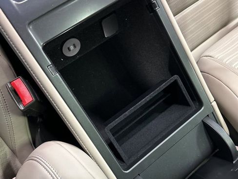 Certified 2024 Lincoln Nautilus Reserve w/ Equipment Group 202A image 27