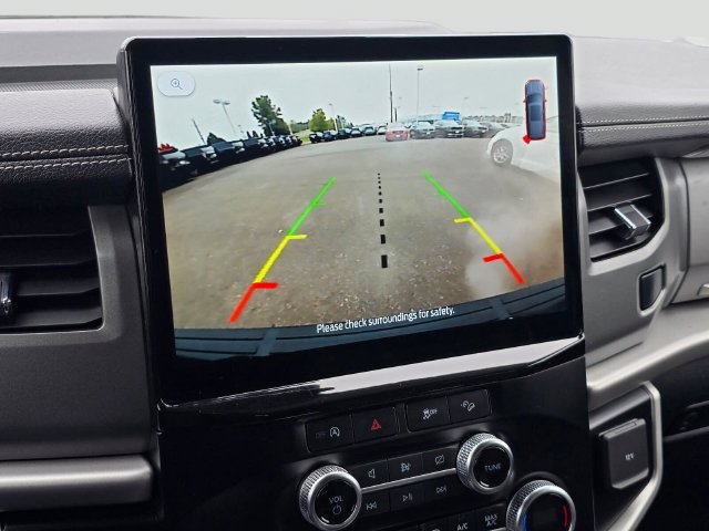 Used 2024 Ford Expedition XLT AWD/4WD image 29