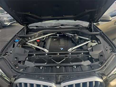 Certified 2022 BMW X6 xDrive40i w/ Premium Package image 20