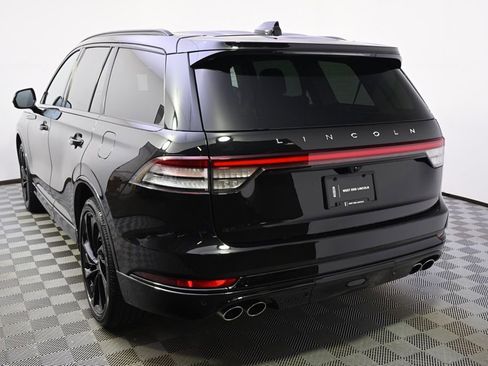 New 2026 Lincoln Aviator Reserve w/ Jet Appearance Package image 4