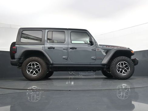 Used 2024 Jeep Wrangler Unlimited Rubicon AWD/4WD image 38