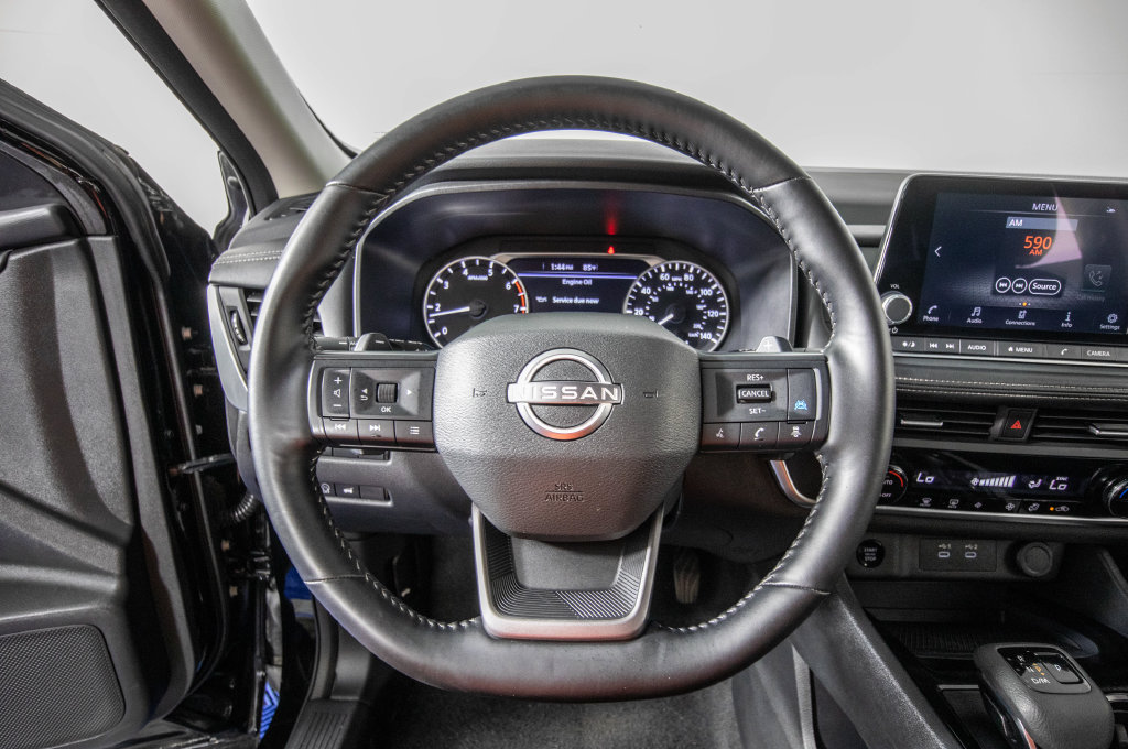 Used 2025 Nissan Rogue SV FWD image 18