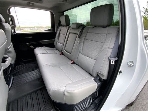 Used 2024 Toyota Tundra Limited AWD/4WD image 25