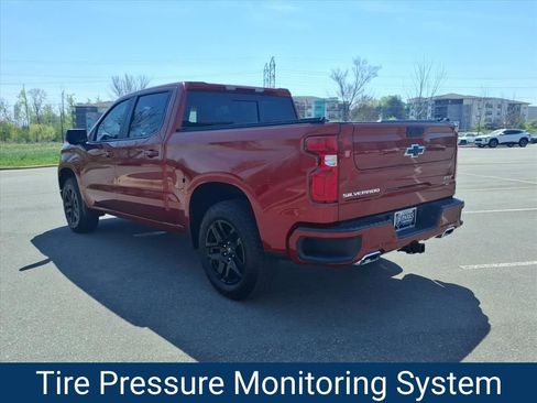 Certified 2025 Chevrolet Silverado 1500 RST AWD/4WD image 31
