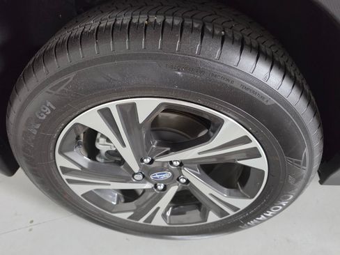 Used 2025 Subaru Crosstrek 2.5i Sport AWD/4WD image 11