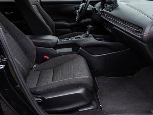 Used 2025 Honda HR-V Sport image 28