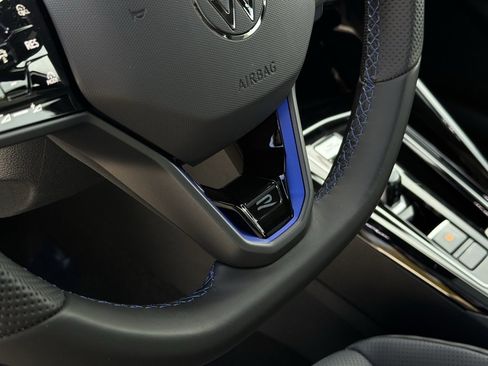 New 2026 Volkswagen Golf 2.0T image 21