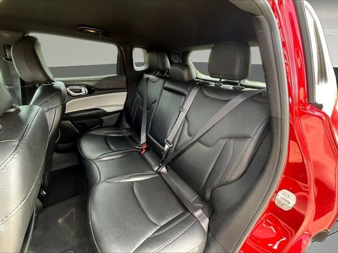 Used 2025 Jeep Compass Limited AWD/4WD image 25
