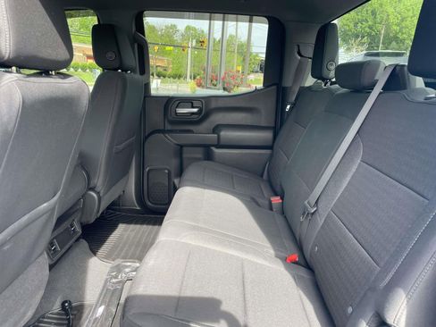 Used 2023 Chevrolet Silverado 1500 Custom image 15