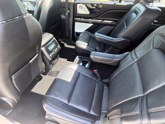 Used 2020 Lincoln Aviator Reserve w/ Equipment Group 202A AWD/4WD image 26