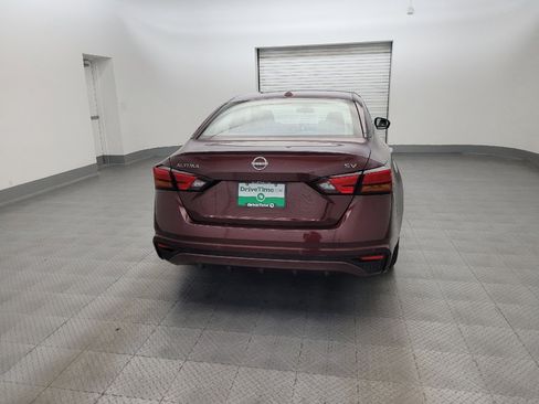 Used 2024 Nissan Altima 2.5 SV FWD image 7