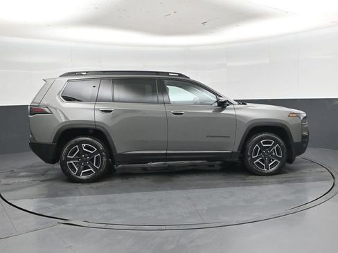 New 2026 Jeep Cherokee Laredo AWD/4WD image 2