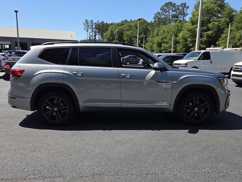 Used 2021 Volkswagen Atlas SE w/ Panoramic Sunroof Package FWD image 15