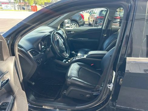 Used 2019 Dodge Journey Crossroad AWD/4WD image 3