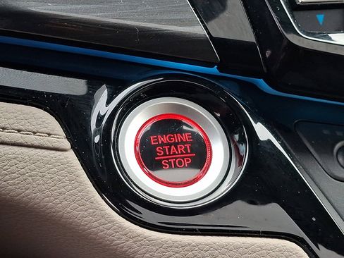 Used 2022 Honda Odyssey Elite image 23