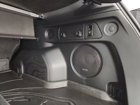 Certified 2025 Subaru Forester Touring w/ Popular Package - Touring image 37