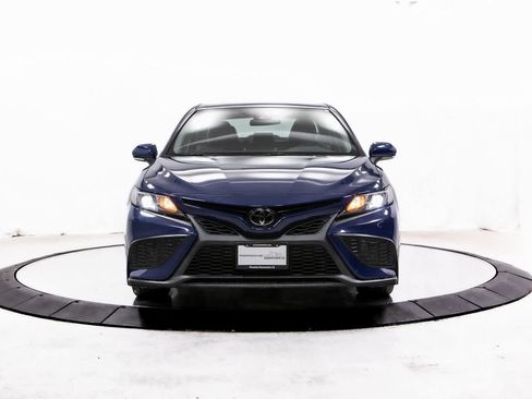 Used 2023 Toyota Camry SE image 10