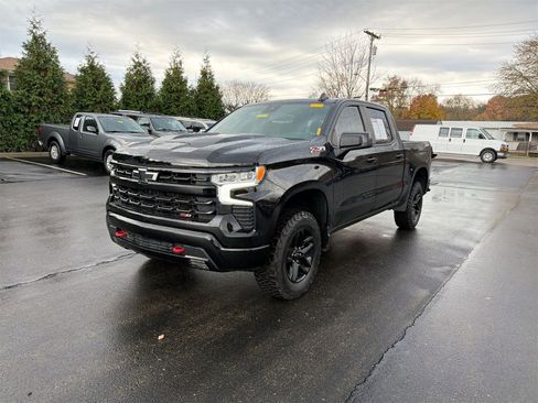 Used 2022 Chevrolet Silverado 1500 LT Trail Boss w/ Convenience Package II image 4
