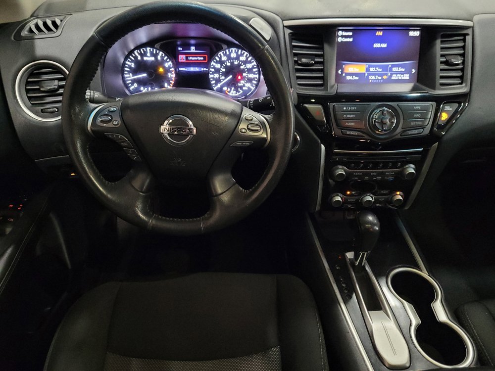 Used 2020 Nissan Pathfinder SV FWD image 22