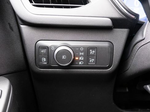 Used 2021 Ford Escape Titanium image 11