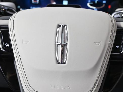 New 2026 Lincoln Aviator Reserve AWD/4WD image 35