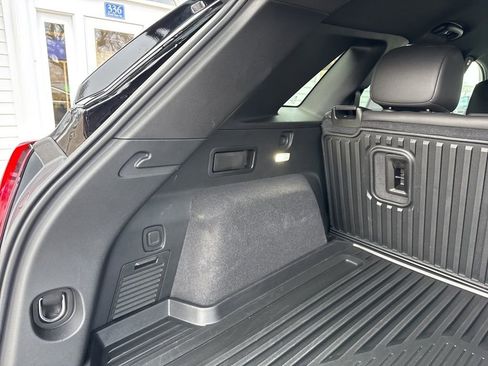 Certified 2025 Cadillac XT5 Luxury w/ LPO, Floor Liner Package image 37