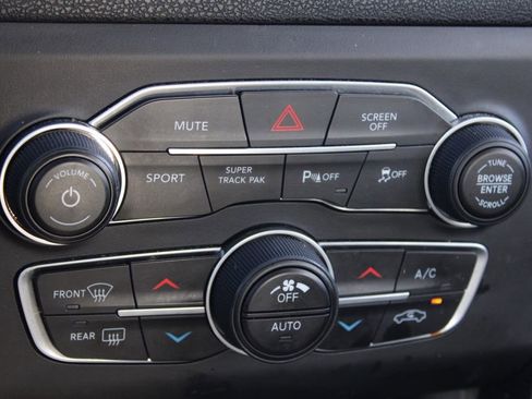 Used 2019 Dodge Charger GT image 36