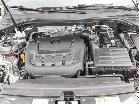 Used 2023 Volkswagen Tiguan SE R-Line AWD/4WD image 43