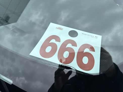 Used 2015 Dodge Challenger SRT Hellcat image 28