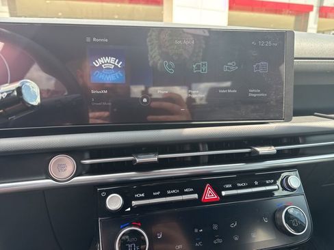 Used 2025 Hyundai Santa Cruz SEL image 4